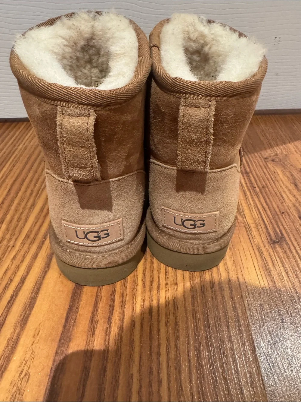 Women’s Uggs Cozy Shearling Ankle Boots in Chestnut